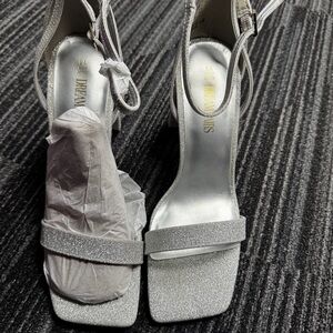 Dream Pairs Glittery Silver Heels